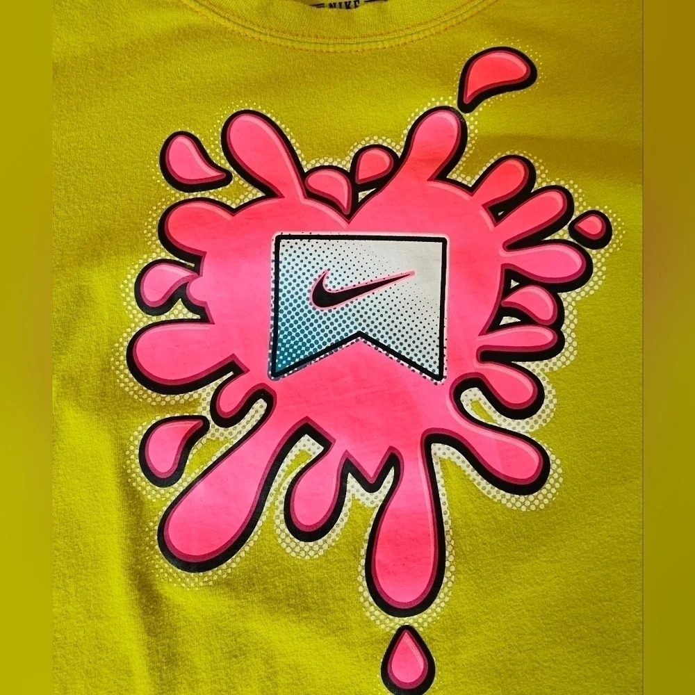 6/20 Nike Long Sleeve Splatter Design Tee Size L ( Big Girl )